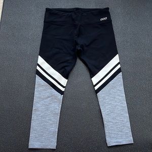 Lorna Jane 3/4 leggings